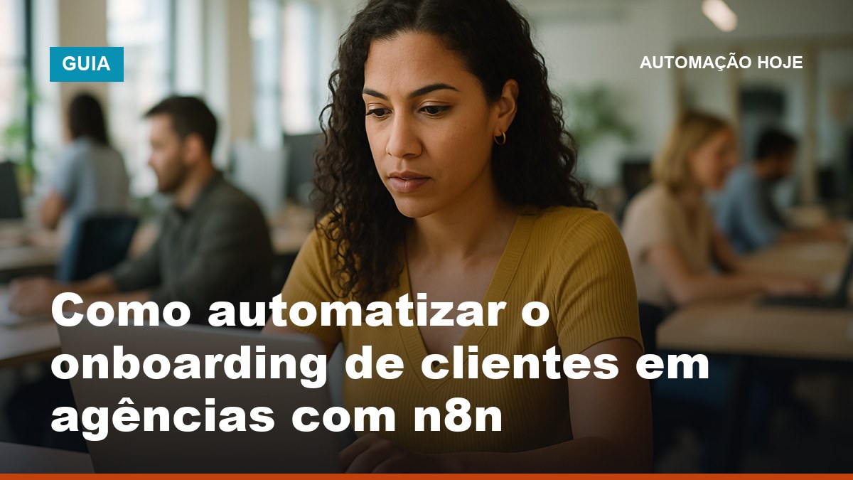 Account manager brasileira revisando pasta de onboarding de cliente automatizado no laptop em agência de marketing