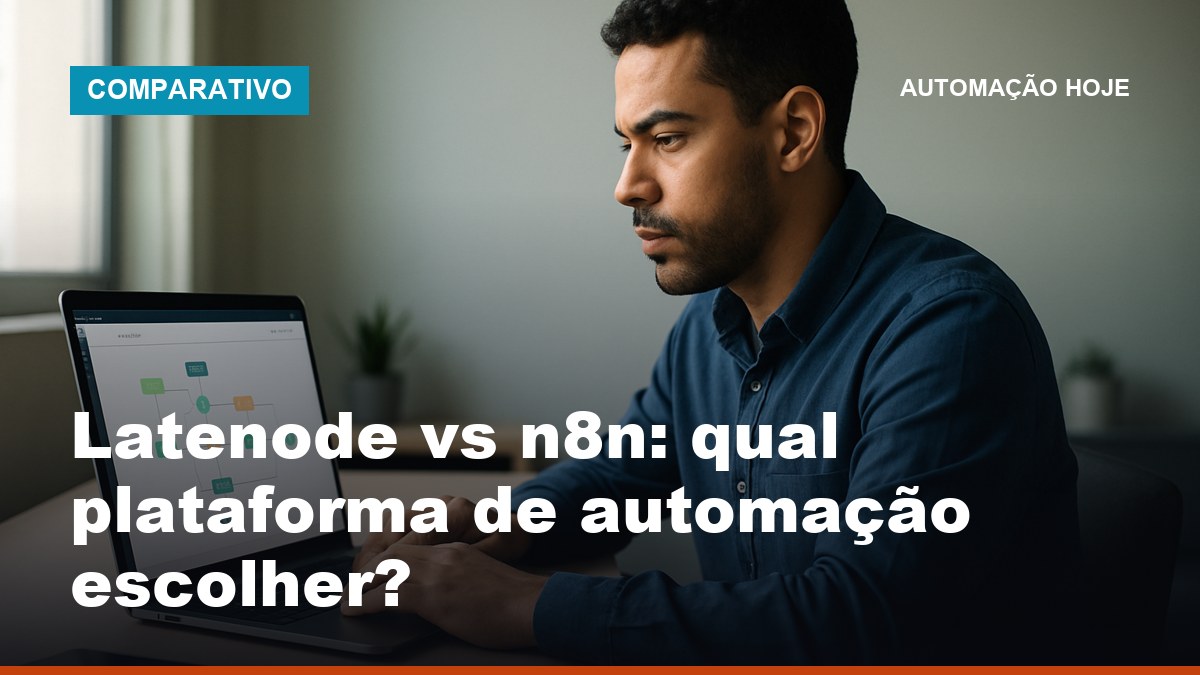 Analista brasileiro configurando automação no laptop com canvas de workflow visível na tela