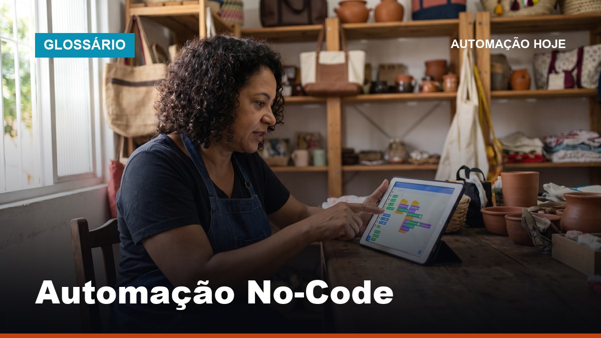 Empreendedora brasileira criando automação no-code pelo tablet na sua loja sem escrever código